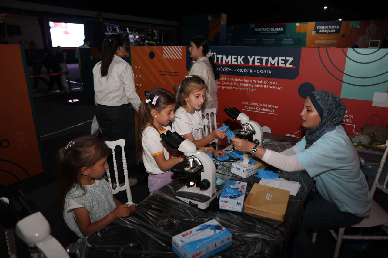 Konya’da bilim ve teknoloji şöleni ilk günden alana sığmadı 21